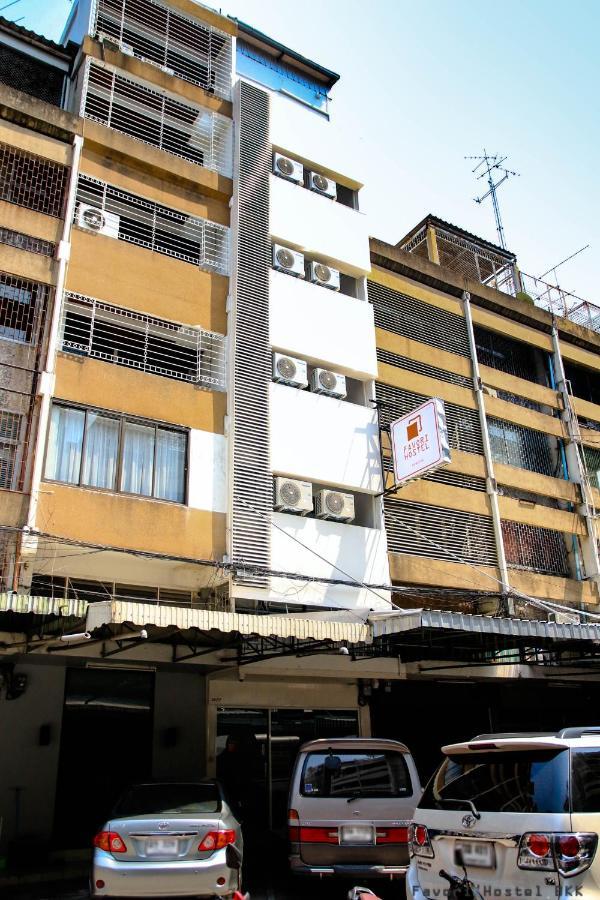 Favori Hostel Bangkok Surawong Ngoại thất bức ảnh